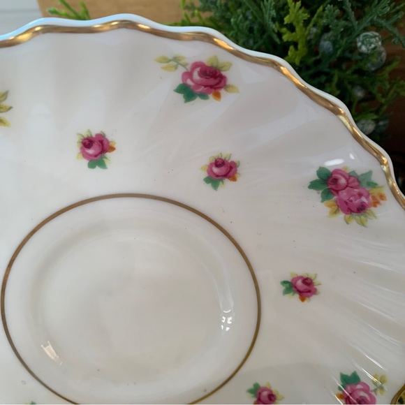 ROYAL DOULTON Rosebud Swirled Footed Cup & Saucer Set - Picture 4 of 13